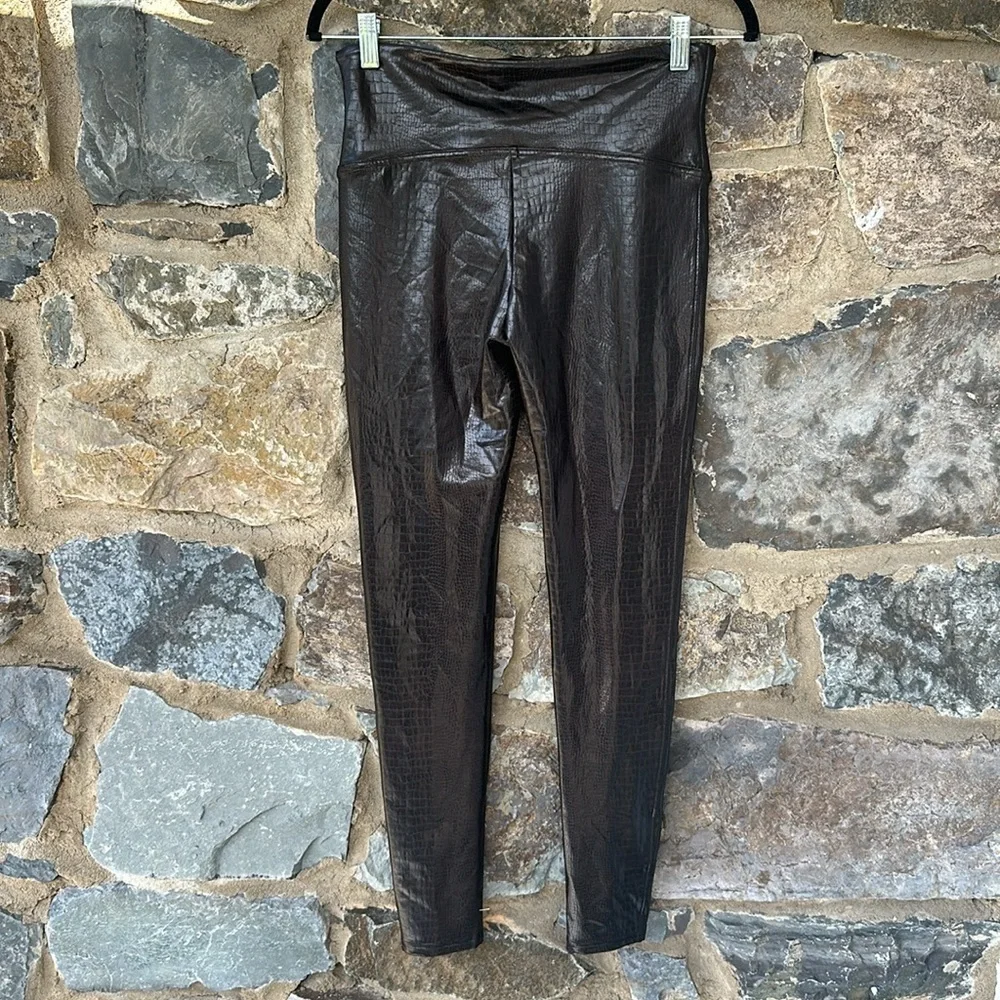 NWT Spanx Faux Leather Croc Shine Leggings in Black/Brown size Large - Picture 8 of 9